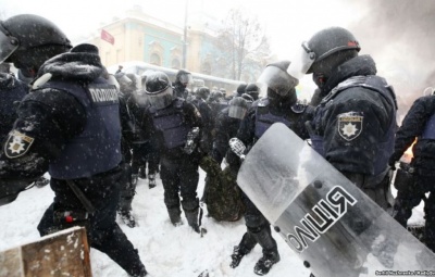 У Чернівцях міська рада засудила дії правоохоронців у Києві під Радою 3 березня