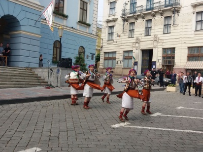 Петрівський ярмарок розпочався з танців - фото