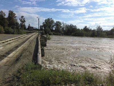 Буковинців попередили про підйом рівня води у річках Прут і Сірет