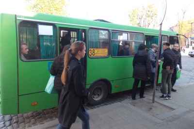 У Чернівцях з 1 вересня вартість проїзду в маршрутках підвищиться до 5 гривень, - рішення виконкому