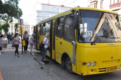 Стало відомо, коли у Чернівцях можуть відновити маршрутки №11, 12