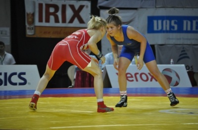 Вільна боротьба: дівчина з Буковини стала срібною призеркою кубку України