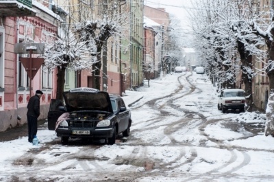 Покарати посадовців через неприбраний сніг: у Чернівцях чергова петиція назбирала голоси