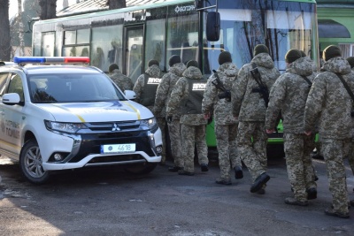 На Буковині затримали чоловіка з радіостанцією, який стежив за прикордонниками