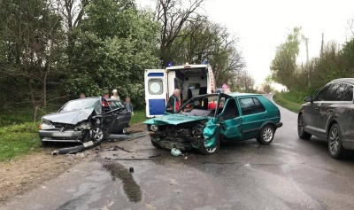 Потрійна ДТП на Буковині: постраждали 5 осіб, серед них – дитина