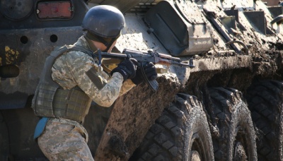 З початку доби бойовики здійснили 12 обстрілів. Поранено 2 військових