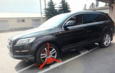На Буковині на кордоні знайшли Audi, викрадену в Італії