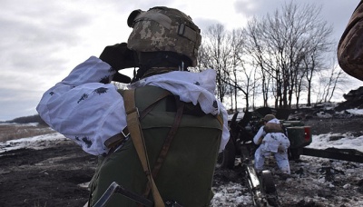 Бойовики обстріляли українські позиції зі ствольної артилерії та мінометів. Поранено військового