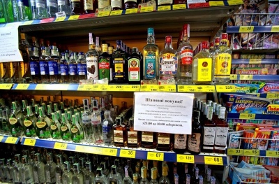 У Чернівцях депутати знову провалили заборону нічного продажу алкоголю