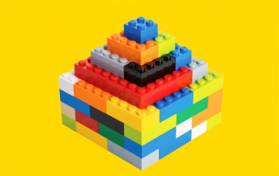 Буковинські першокласники отримали набори LEGO