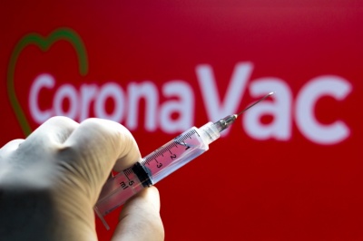 МОЗ закупає вакцину Sinovac від COVID-19, яку ще не протестували до кінця