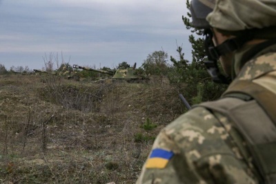 Доба на Донбасі: бойовики 12 разів порушували «тишу», є поранений