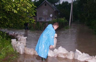 У Чернівцях затоплено 28 вулиць  і Калинівський ринок