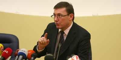 Луценко подав у відставку, але не розкаявся Луценко подав у відставку, але не розкаявся