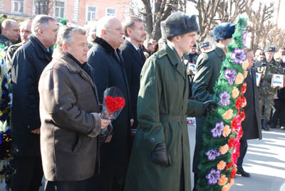 Мітинг біля пам’ятника загиблим в Афганістані (фоторепортаж)