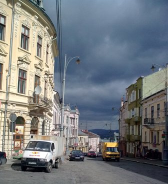 Прийом у мера, таріль та підсумки зі сльозами