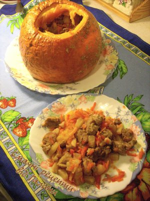 Гарбуз, фарширований м’ясом і овочами