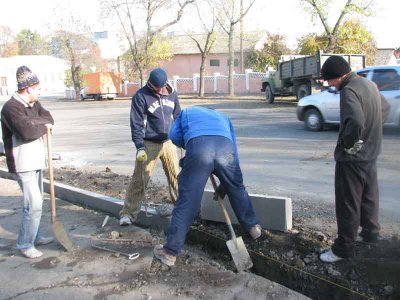 У Чернівцях знову готуються до приїзду президента