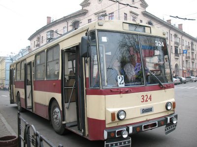 У Чернівцях для пасажирів тролейбусів проводять екскурсії