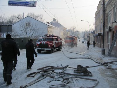 Пожежа паралізувала вулицю Руську в Чернівцях