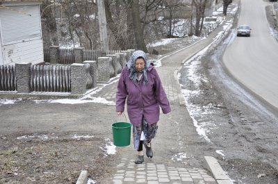 П'ять родин вже місяць живуть без води майже в центрі Чернівців