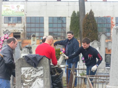 Михайлішин пропонує виганяти чиновників на толоку щокварталу