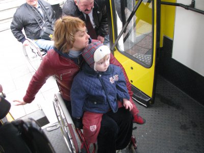 Чернівецькі інваліди незадоволені зручністю автобусів “Богдан”