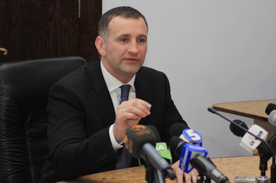 Михайлішин: «Повинні голосувати тільки депутати, а не їхні картки"