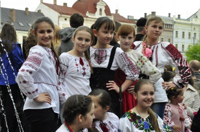 У четвертий день травня чернівчани одягнуть вишиванки