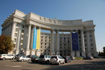 Україна скасувала саміт, який проігнорували більшість президентів