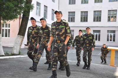 У школах Чернівців сьогодні - останній дзвінок