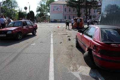 В автобусі, який потрапив в аварію у Сторожинці, було 24 пасажири