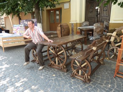 На Петрівському Ярмарку продавали трактори та робили татуювання