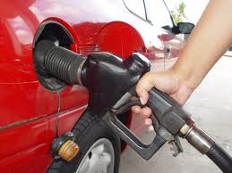 На Буковині майже на 13 відсотків впали обсяги продажу бензину