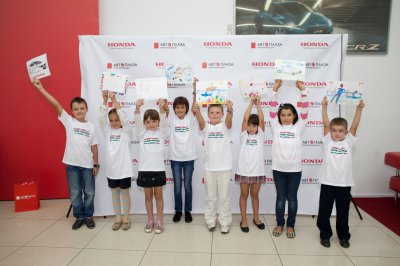 АВТОПЛАЗА нагородила юних учасників конкурсу від компанії ХОНДА