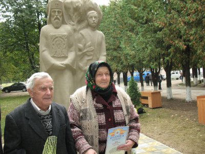 На Буковині відкрили пам’ятник сільським праведникам