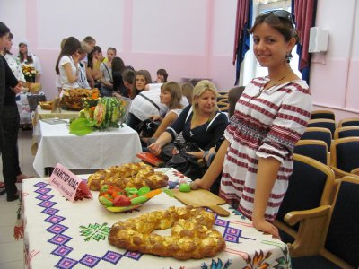 Чернівецькі студенти презентували грецьку, грузинську та гуцульську кухні