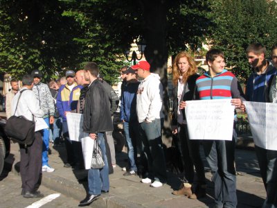 Чернівецькі олімпійці пікетують ратушу через житлові проблеми