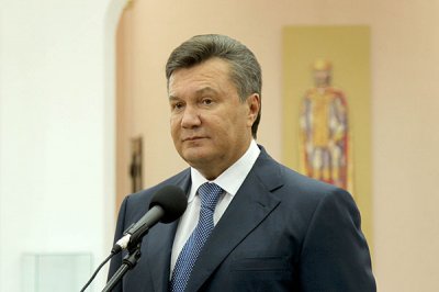 Янукович закликав церкву не втручатися у вибори