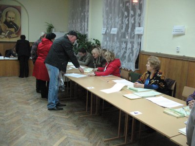 У Чернівцях на 16.00 проголосували менше половини виборців