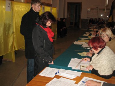 У Чернівцях голосують без черг У Чернівцях голосують без черг