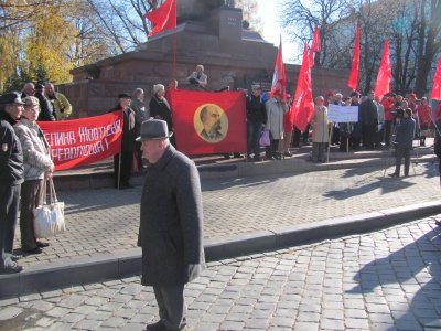 "Ми живемо в окупованій країні" - комуністи Буковини