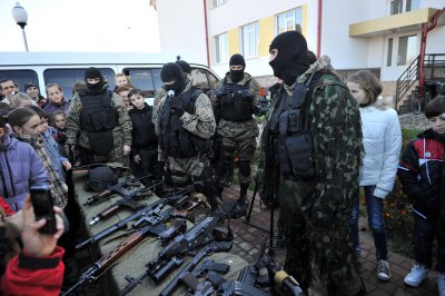 У буковинській школі "Сокіл" знешкоджував злочинця