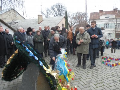 У Чернівцях відбувся молебень пам'яті жертв Голодомору