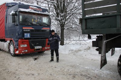 Найбільше від снігопадів потерпають Захід і Північ