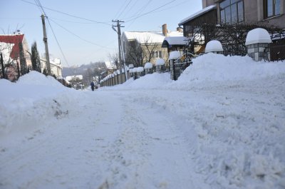 У Чернівцях не прочистили дорогу навіть біля хати губернатора