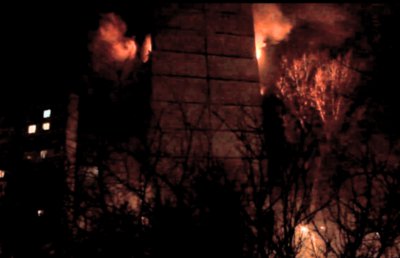 У харківській 16-поверхівці стався вибух (відео)