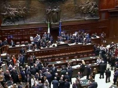 Уряд Італії відправили у відставку