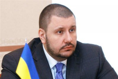 Клименко хоче, щоби усі українці декларували доходи вже з 2014 року