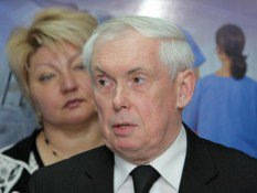 Головлікар ЦКЛ №5: Тимошенко відновила лікування, а ходити на підборах їй ніхто не призначав